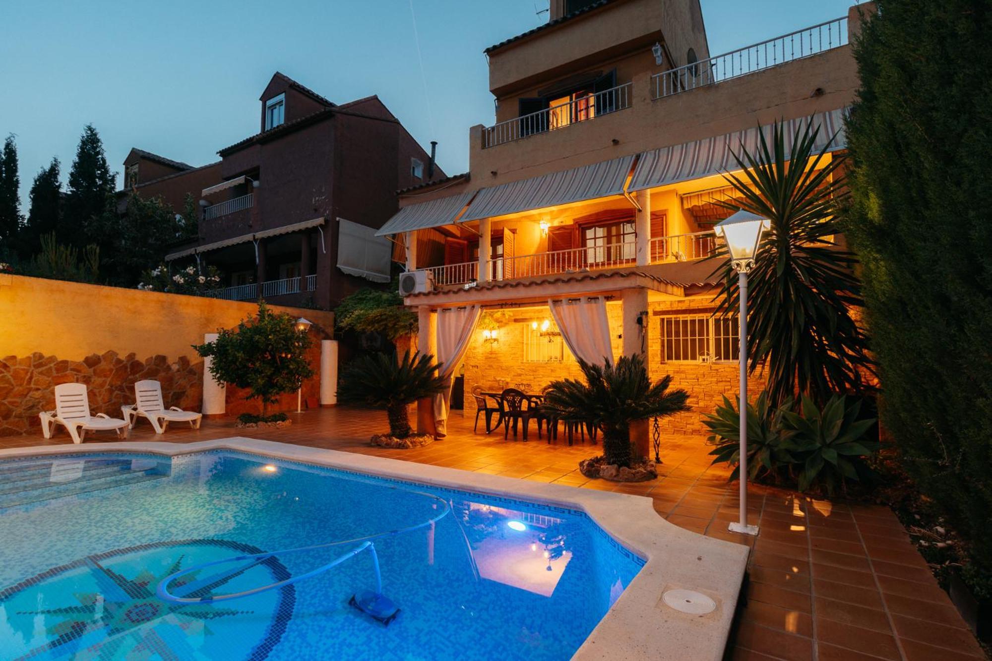 Chalet, Villa Rodeada De Naturaleza Piscina A Doce Klm De Valencia Y 7 Del Aeropuerto Exterior foto